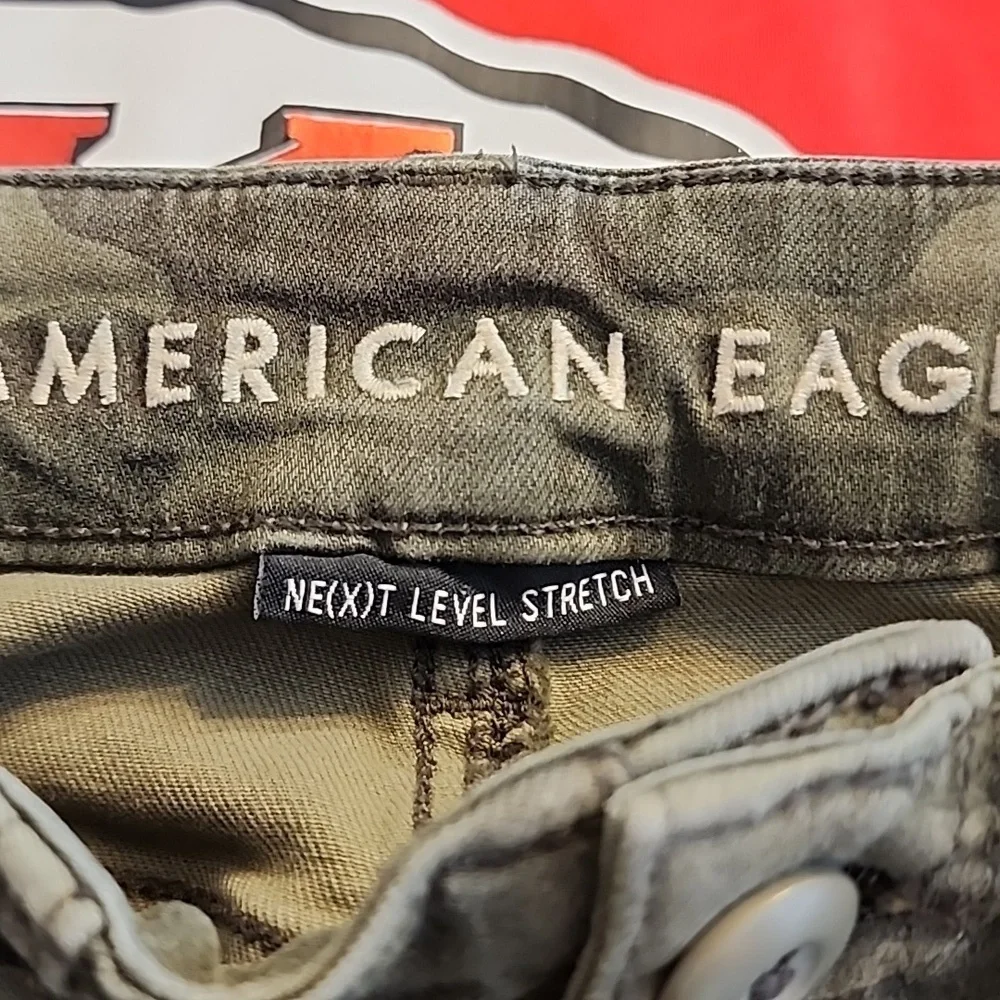American Eagle Outfitters High Rise Camo Jeans Skinny Stretch Deep Pockets